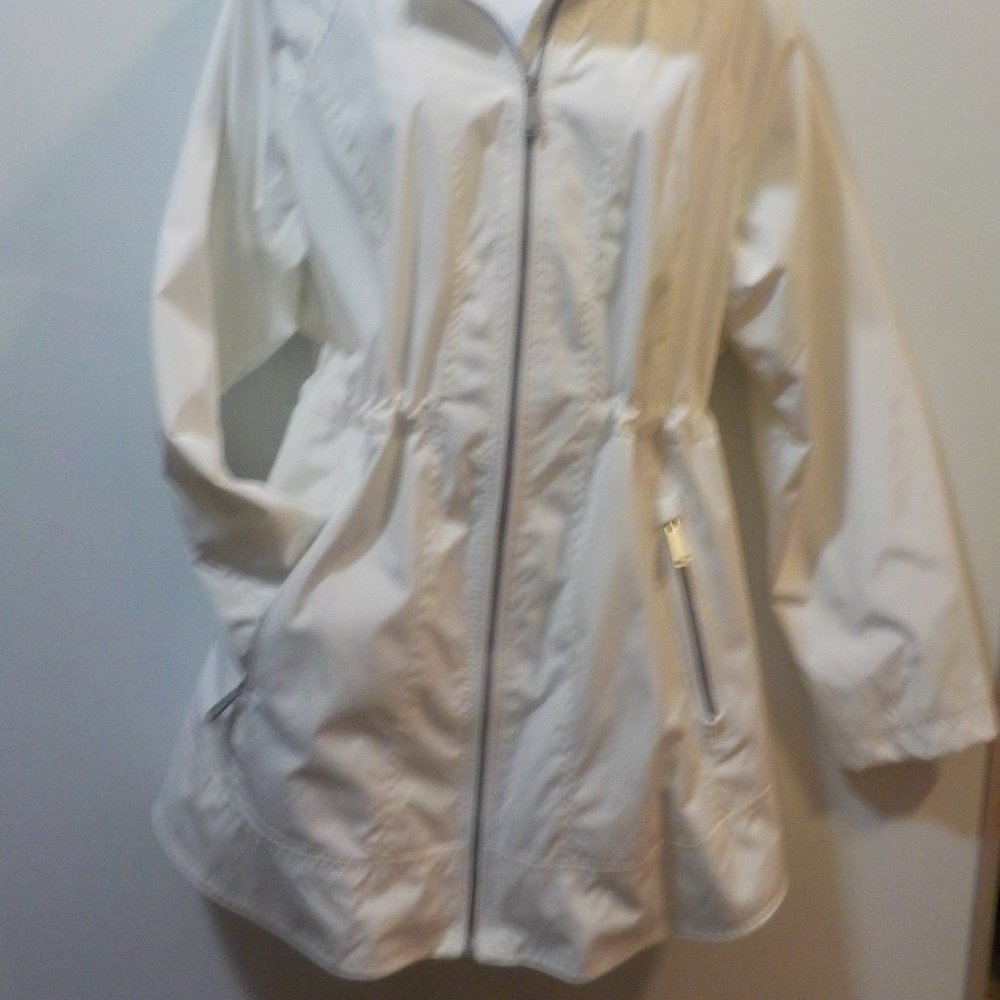 Calvin Klein Performance Women's Long Rain Trench Size M